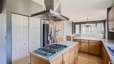 5330 Mardjetko Dr, Hoffman Estates, IL 60192 photo 6