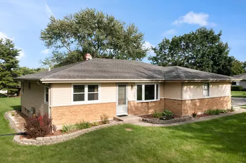 7 N641 Stevens Rd, Saint Charles, IL 60175