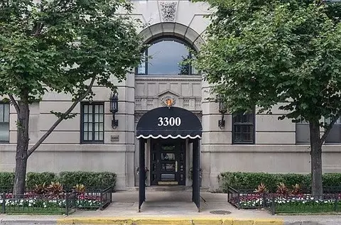 3300 N Lake Shore Dr #16D, Chicago, IL 60657