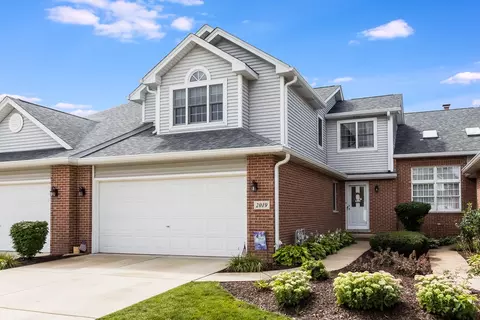 2019 Clover Ln, Woodridge, IL 60517