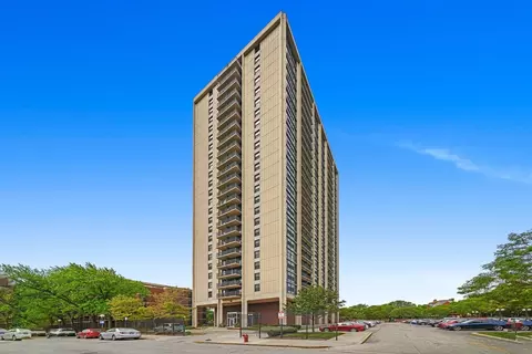 3001 S Michigan Ave #709, Chicago, IL 60616