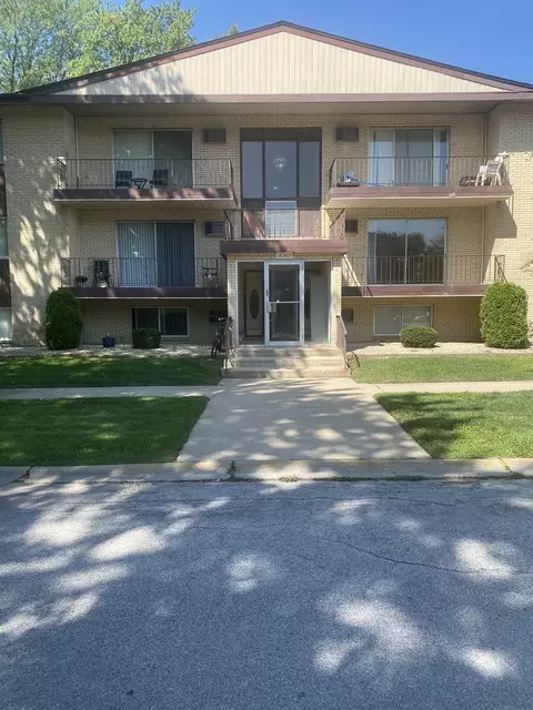 18360 Glen Oak Ave #A, Lansing, IL 60438