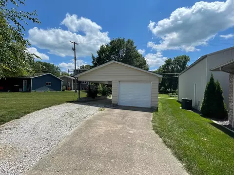 217 E Lincoln, Arthur, IL 61911 photo 25