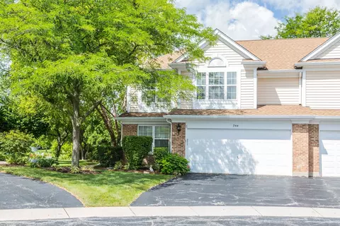 244 Hawk Ct, Schaumburg, IL 60193