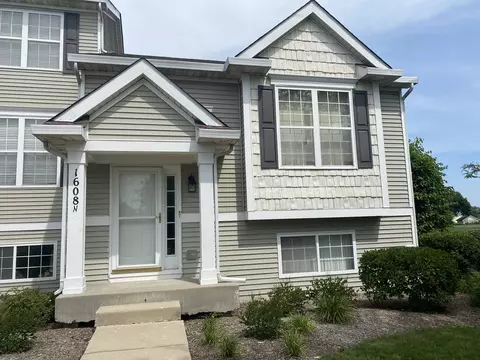 1608 N Fieldstone Dr N, Shorewood, IL 60431