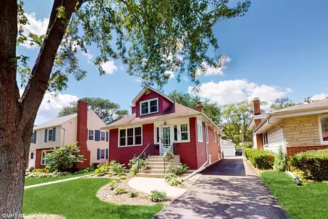 646 S Cornell Ave, Villa Park, IL 60181
