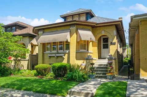 5841 N Christiana Ave, Chicago, IL 60659