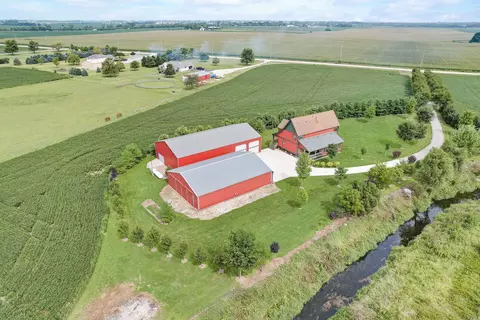 4234 E 12000 N Rd, Peotone, IL 60468
