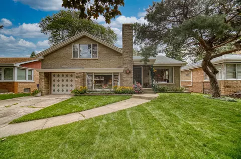 9231 S Richmond Ave, Evergreen Park, IL 60805