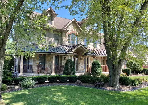 12051 S 72nd Ct, Palos Heights, IL 60463