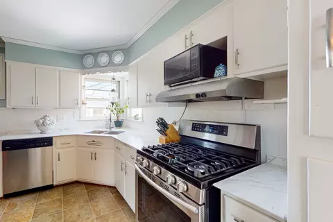 1296 Dennis Pl, Des Plaines, IL 60018 photo 7
