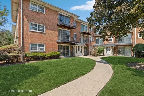 6851 N Northwest Hwy #2A, Chicago, IL 60631