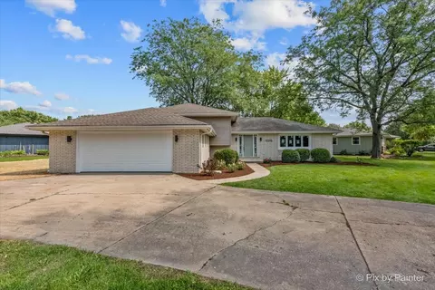 15215 S Sunshine Cir, Plainfield, IL 60544