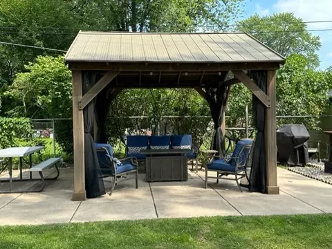 2433 Garden St, Joliet, IL 60435 photo 23