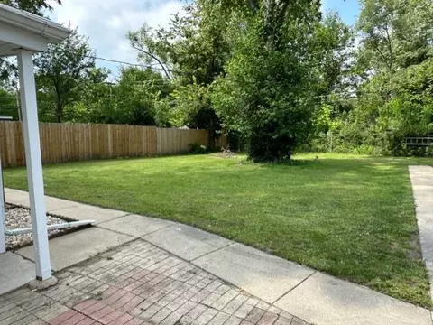 2433 Garden St, Joliet, IL 60435 photo 6
