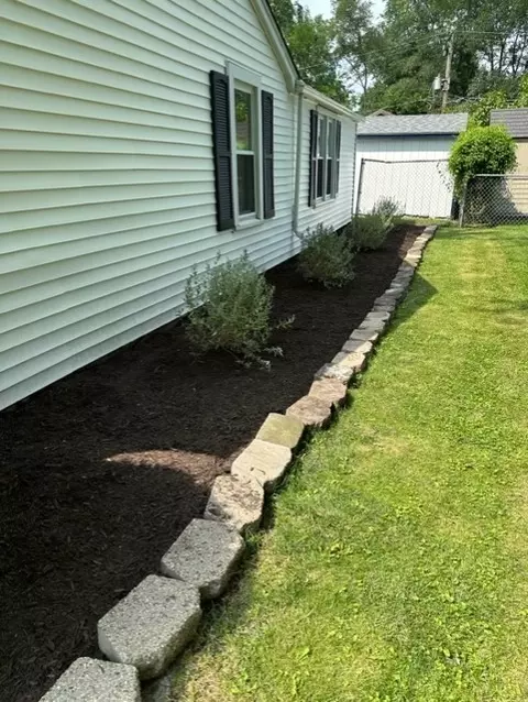 2433 Garden St, Joliet, IL 60435 photo 5
