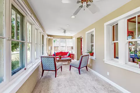 692 Laurel Ave, Des Plaines, IL 60016 photo 5