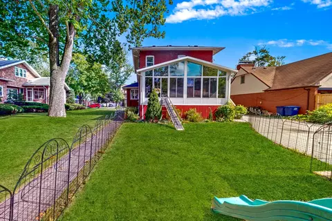 692 Laurel Ave, Des Plaines, IL 60016 photo 32