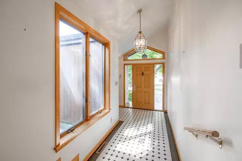 620 Normal Rd, Dekalb, IL 60115 photo 4