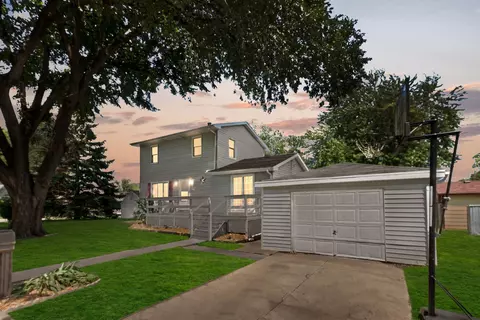 1300 E Broadway St, Bradley, IL 60915