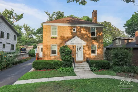 4927 Wallbank Ave, Downers Grove, IL 60515