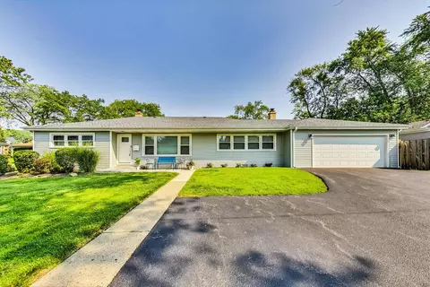 1201 N Mitchell Ave, Arlington Heights, IL 60004