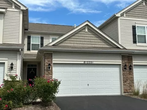 6 N335 Whitmore Cir #B, Saint Charles, IL 60174