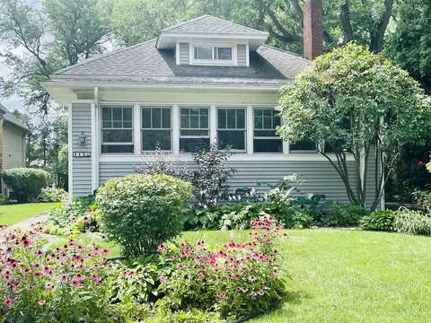 112 W Lincoln St, Sycamore, IL 60178