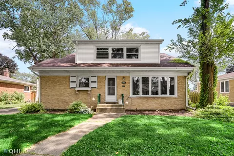 303 S Phelps Ave, Arlington Heights, IL 60004