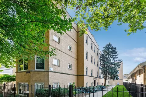 6414 N Paulina St #202, Chicago, IL 60626