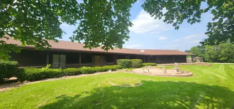 5143 E 2950 North Rd, Potomac, IL 61865