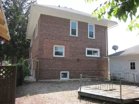 16 E Wayne St, Freeport, IL 61032 photo 20