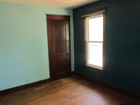 16 E Wayne St, Freeport, IL 61032 photo 16