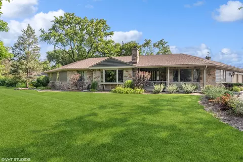 301 N Schoenbeck Rd, Prospect Heights, IL 60070