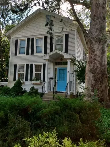 15 N Huffman St, Naperville, IL 60540