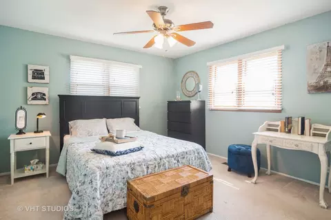 640 Mohave St, Hoffman Estates, IL 60169 photo 9
