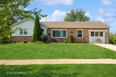 640 Mohave St, Hoffman Estates, IL 60169