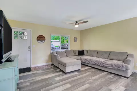 11 Circle Dr, Saybrook, IL 61770 photo 6