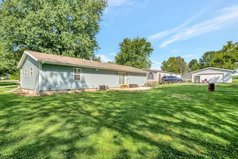 11 Circle Dr, Saybrook, IL 61770 photo 26