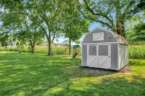 11 Circle Dr, Saybrook, IL 61770 photo 31
