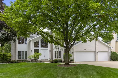 1422 Daniel Ct, Northbrook, IL 60062