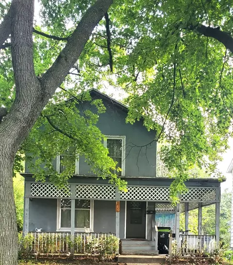 110 W Maple St, Fairbury, IL 61739