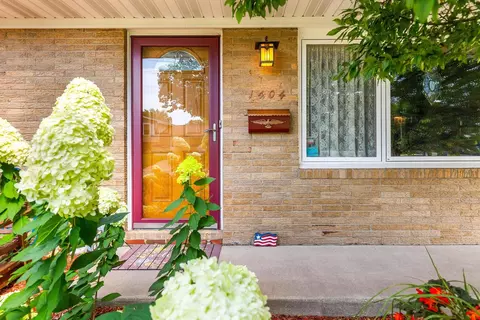 1404 N Walnut St, Normal, IL 61761 photo 5