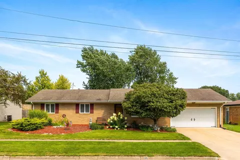 1404 N Walnut St, Normal, IL 61761 photo 2