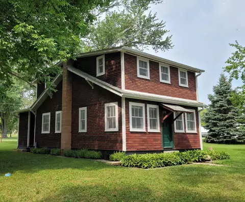 2320 Colby Dr S, Mchenry, IL 60050