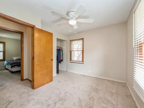 14 E Pine St, Streamwood, IL 60107 photo 6
