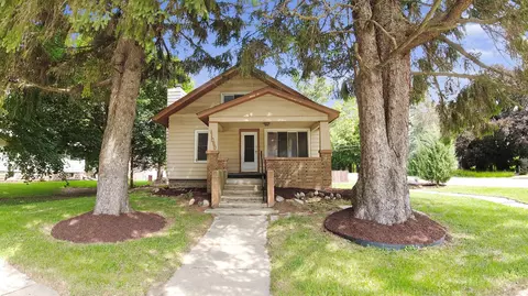 11050 Us Highway 20, Garden Prairie, IL 61038