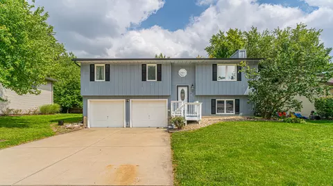 112 Nottingham Chase, Normal, IL 61761 photo 2
