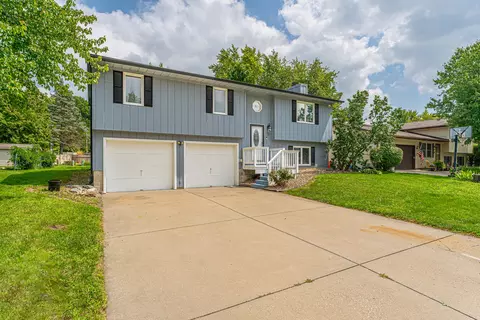112 Nottingham Chase, Normal, IL 61761 photo 3