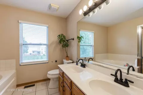 1880 Peach Tree Ln, Algonquin, IL 60102 photo 18